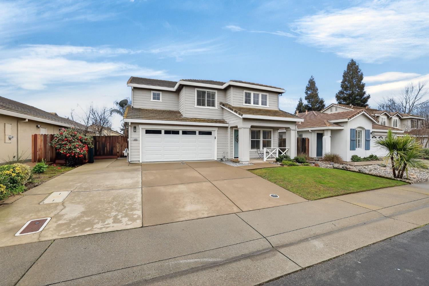 1889 Morning Mist Way