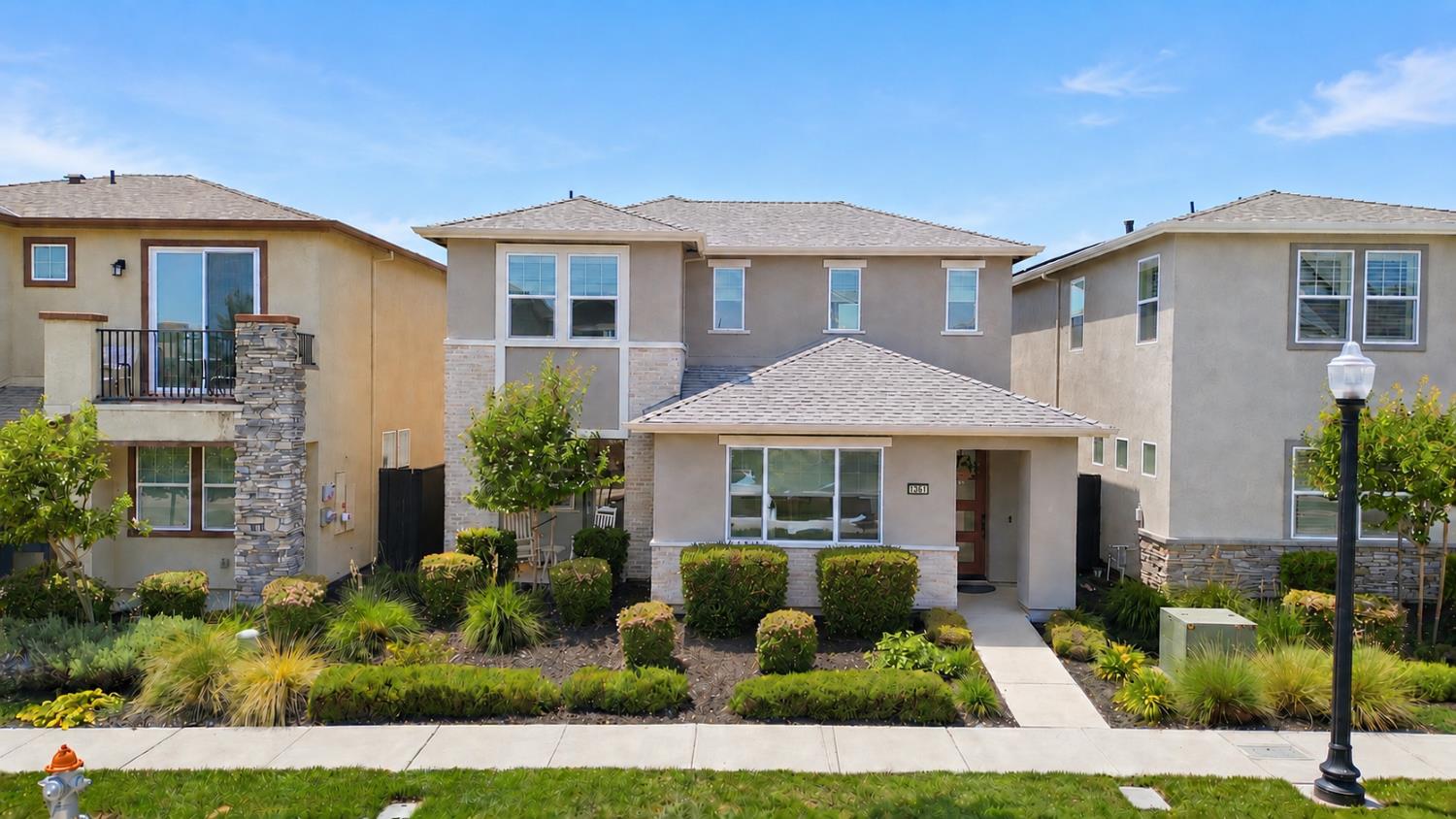 2861 Honey Opal Avenue