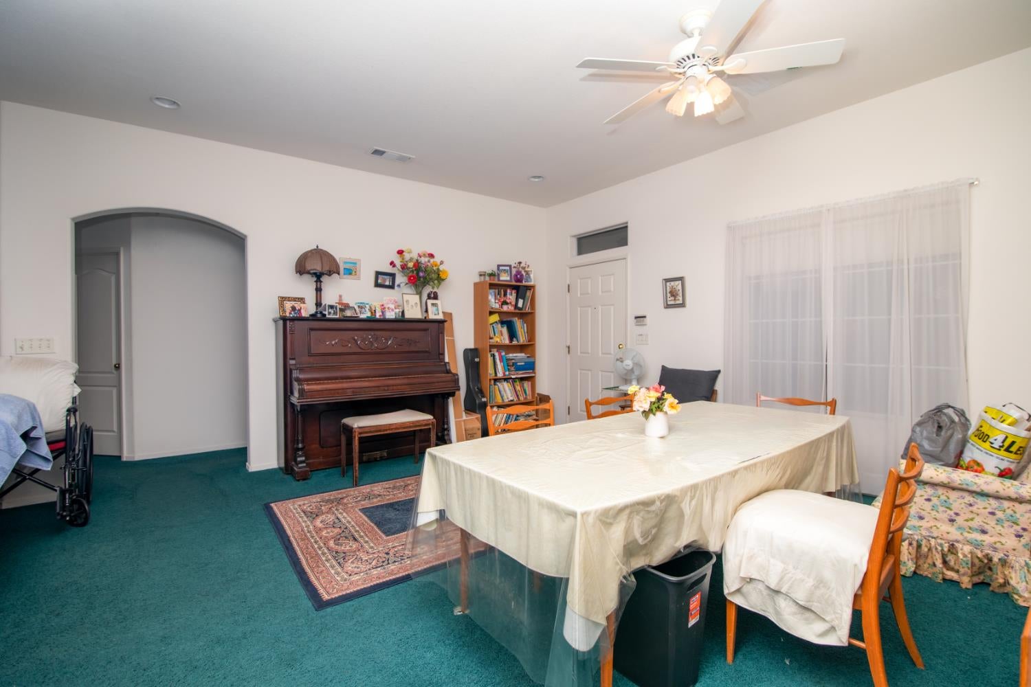 2601 E Pryor Drive