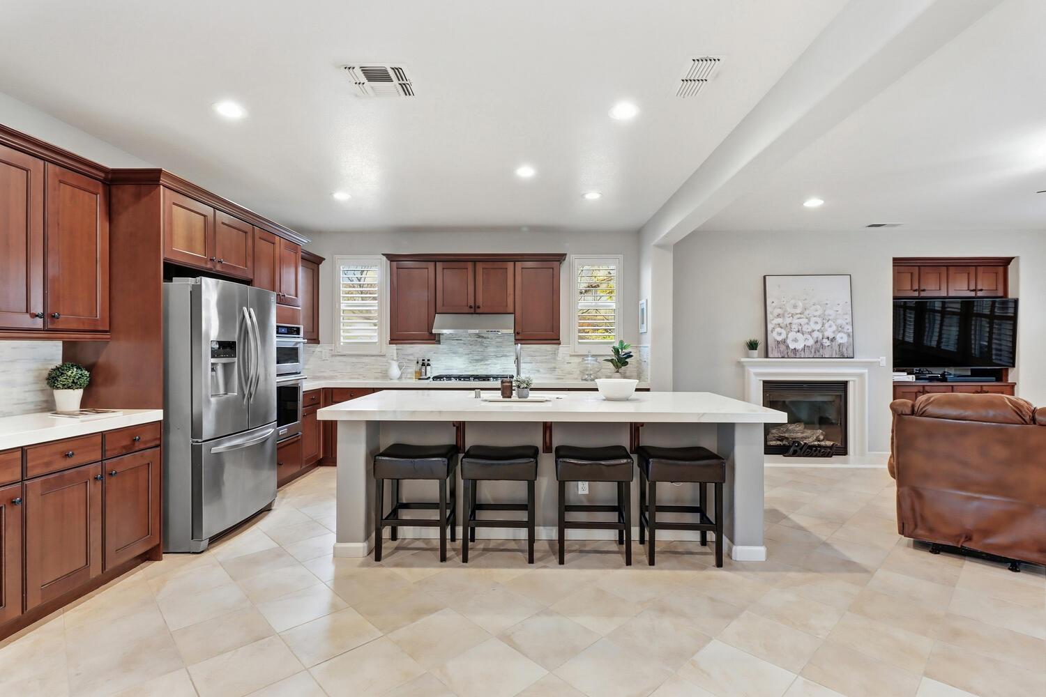 2501 Mossy Oak Court