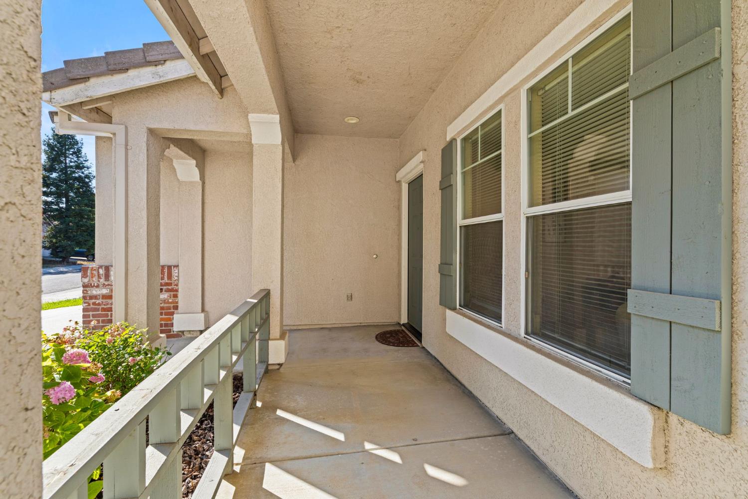 421 Groth Circle