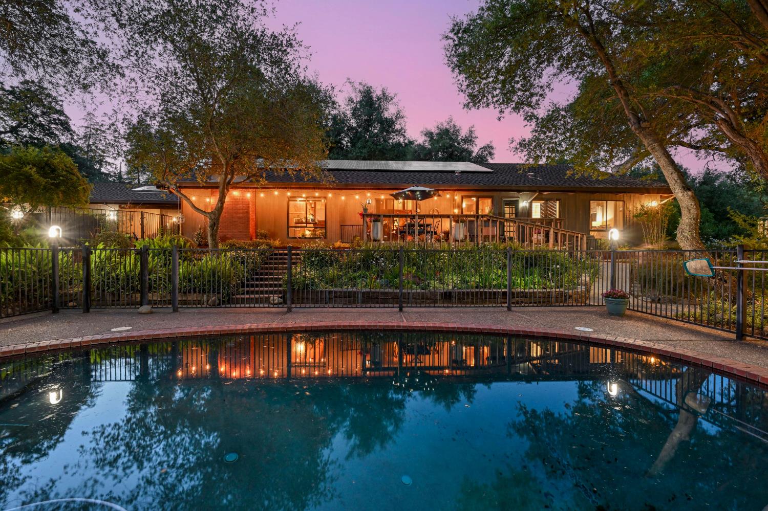 6699 Oak Hill Drive