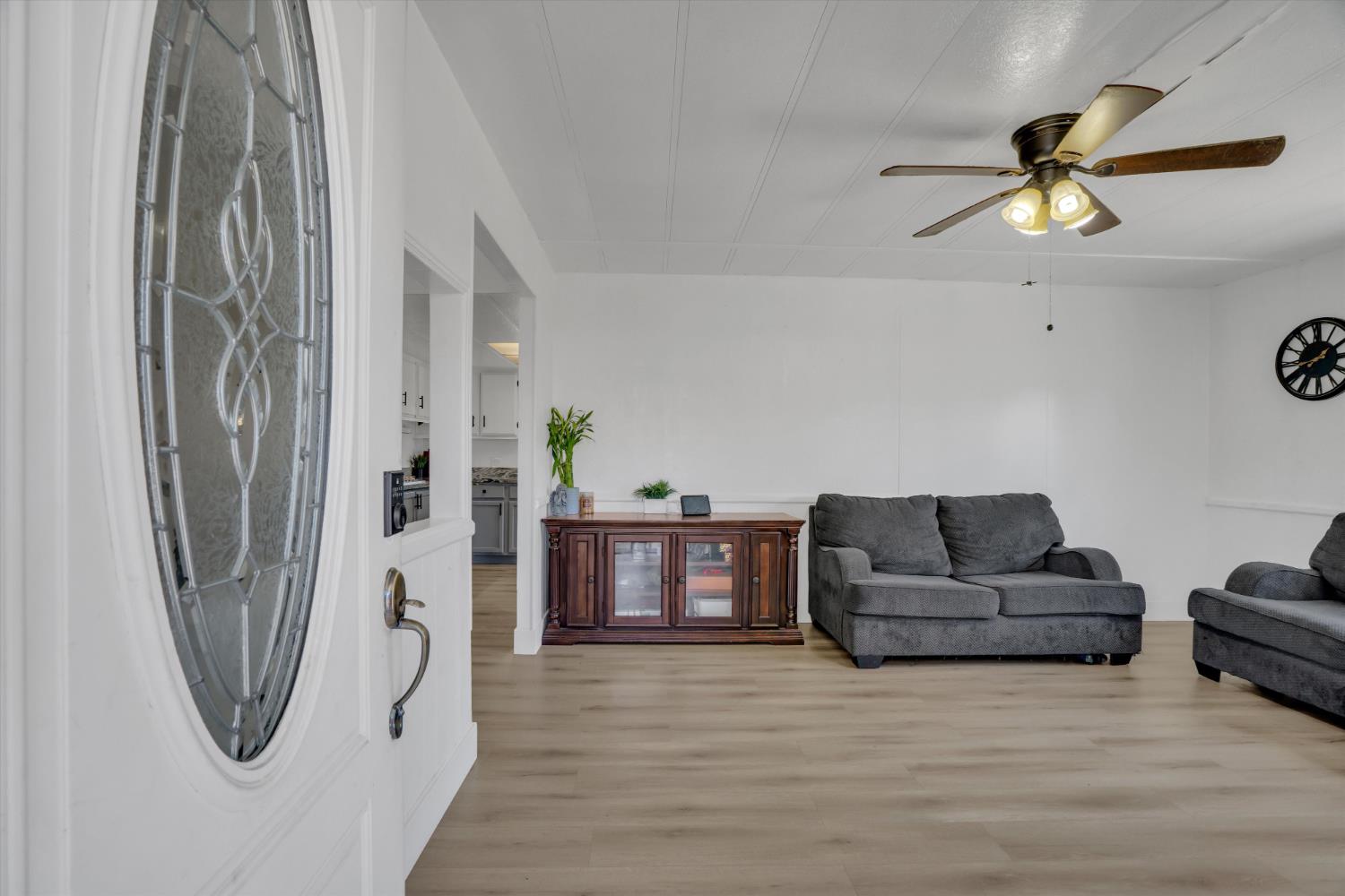 5100 N Highway 99 177