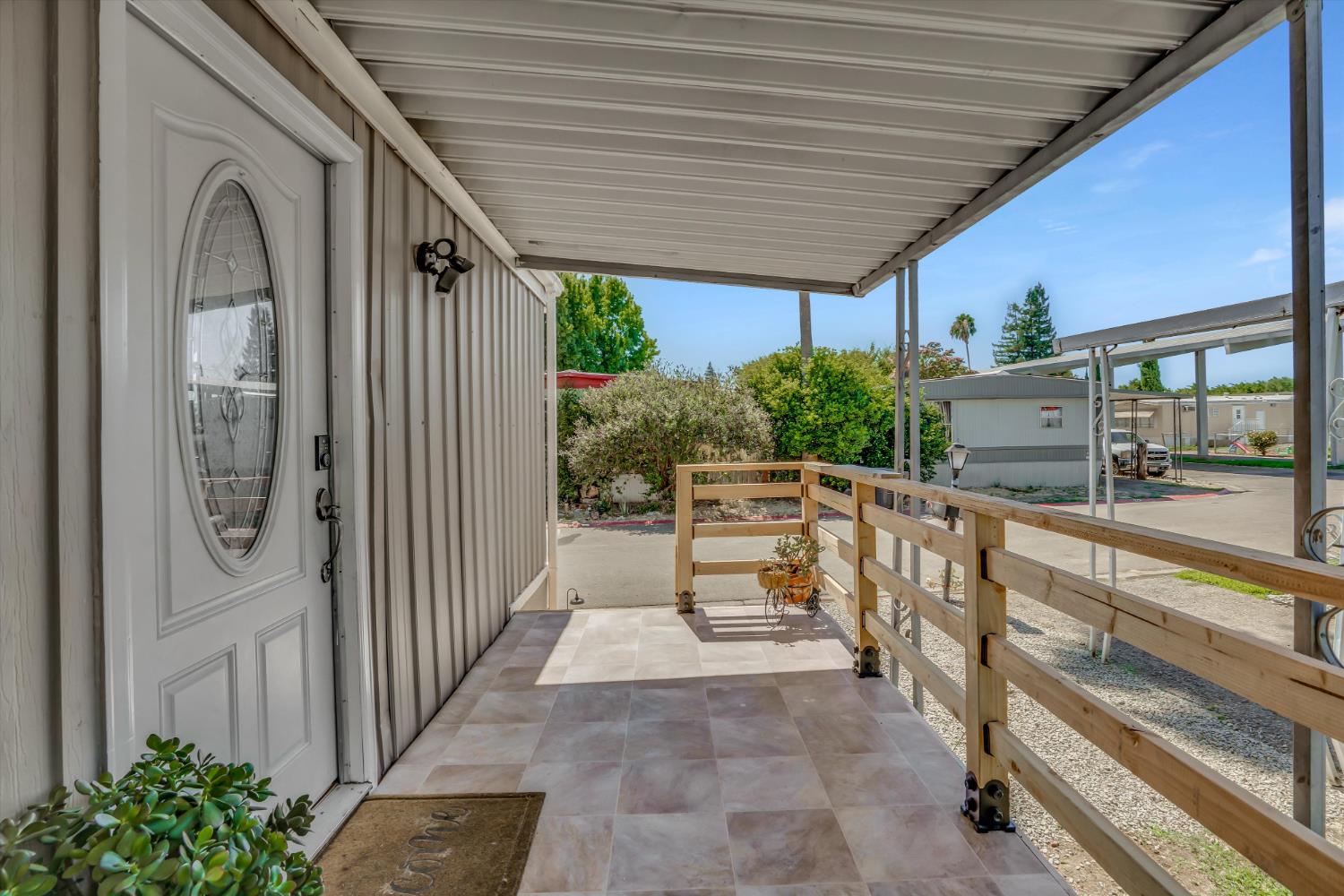 5100 N Highway 99 177