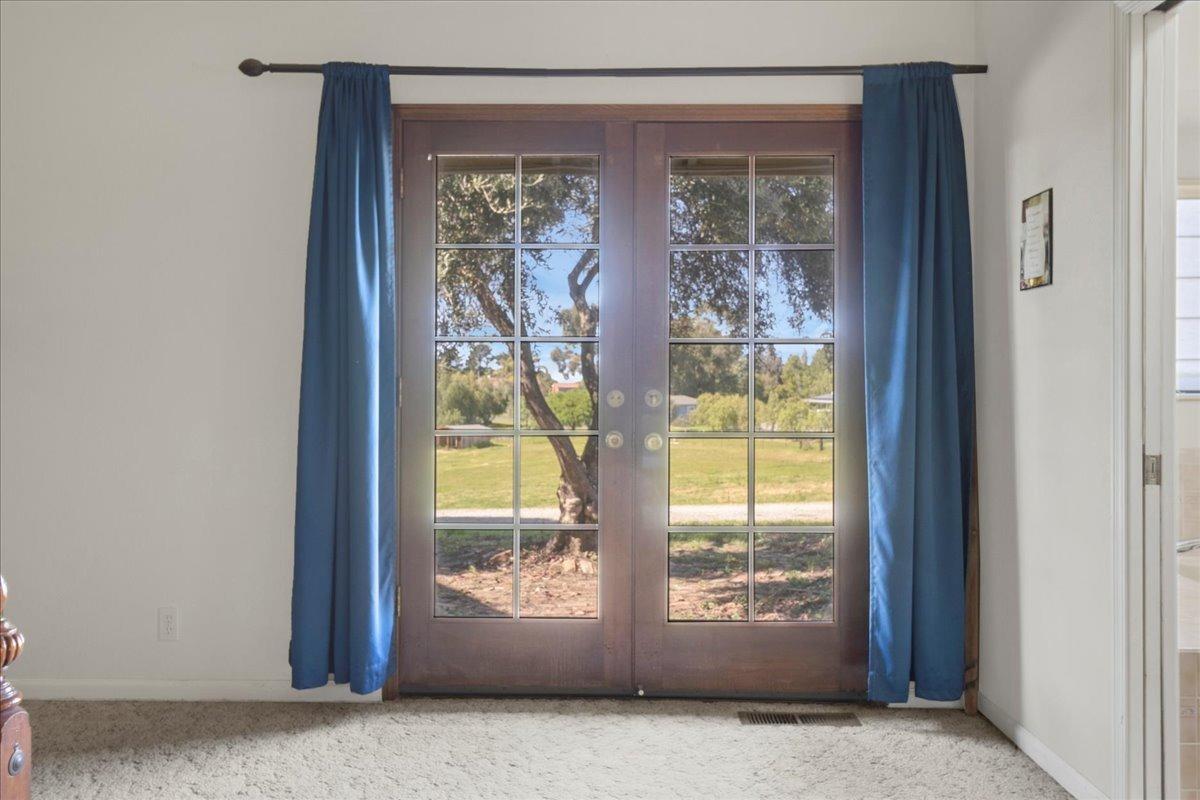 Hollister, California 95023, United States, 4 Bedrooms Bedrooms, ,4 BathroomsBathrooms,Residential,Active,103654