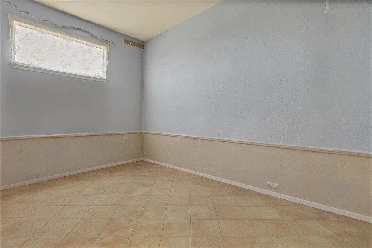 Hollister, California 95023, United States, 4 Bedrooms Bedrooms, ,4 BathroomsBathrooms,Residential,Active,103654