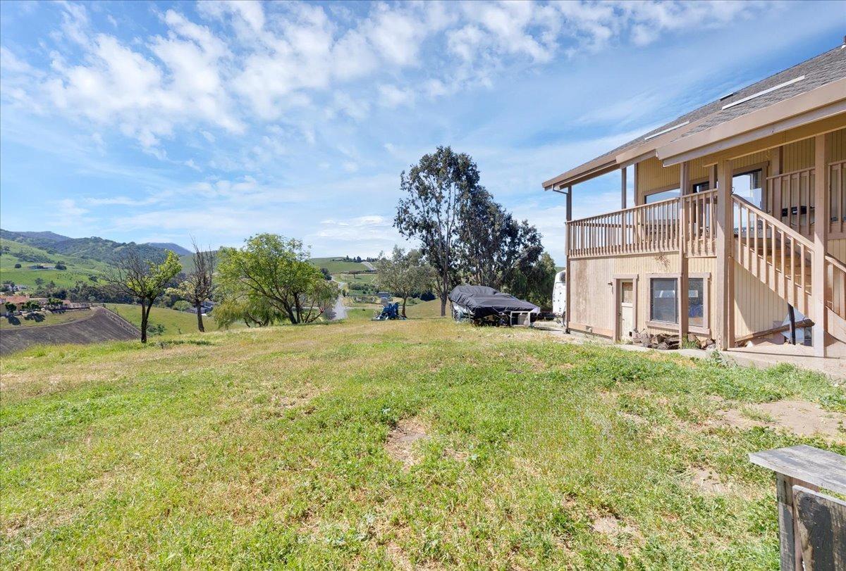 Hollister, California 95023, United States, 4 Bedrooms Bedrooms, ,4 BathroomsBathrooms,Residential,Active,103654