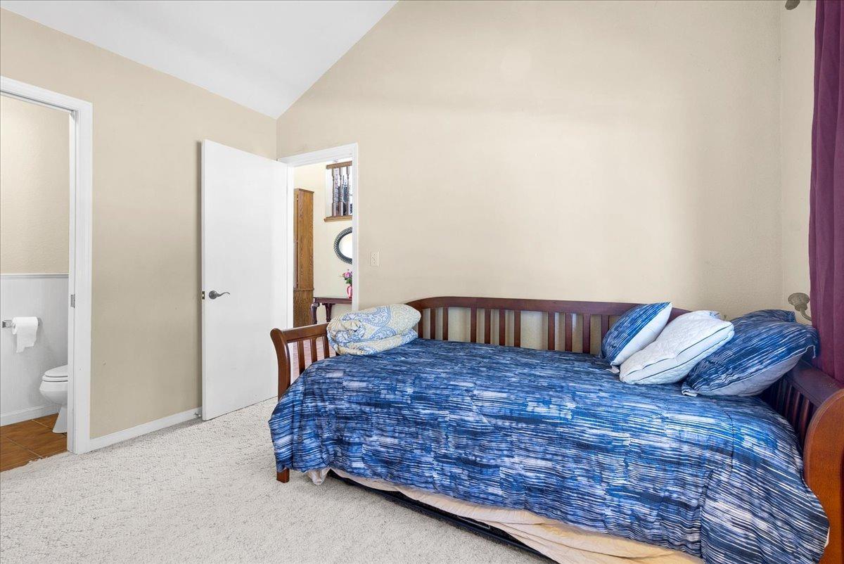 Hollister, California 95023, United States, 4 Bedrooms Bedrooms, ,4 BathroomsBathrooms,Residential,Active,103654