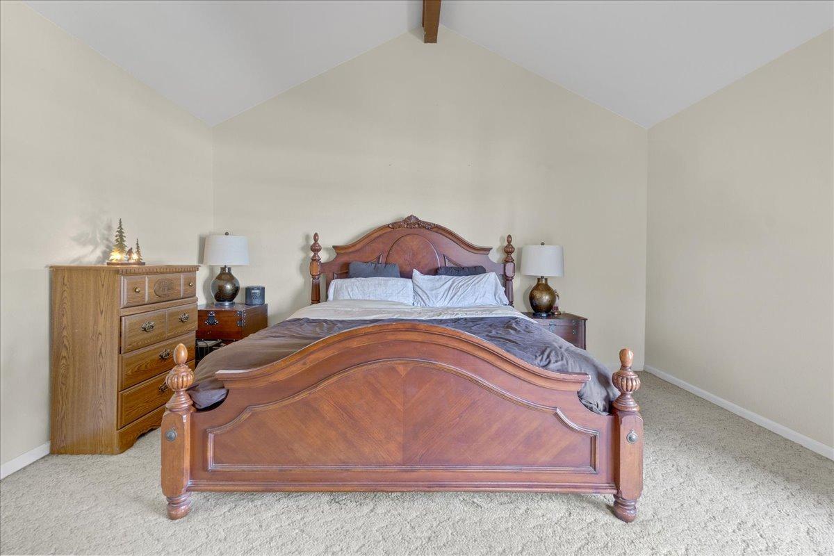 Hollister, California 95023, United States, 4 Bedrooms Bedrooms, ,4 BathroomsBathrooms,Residential,Active,103654