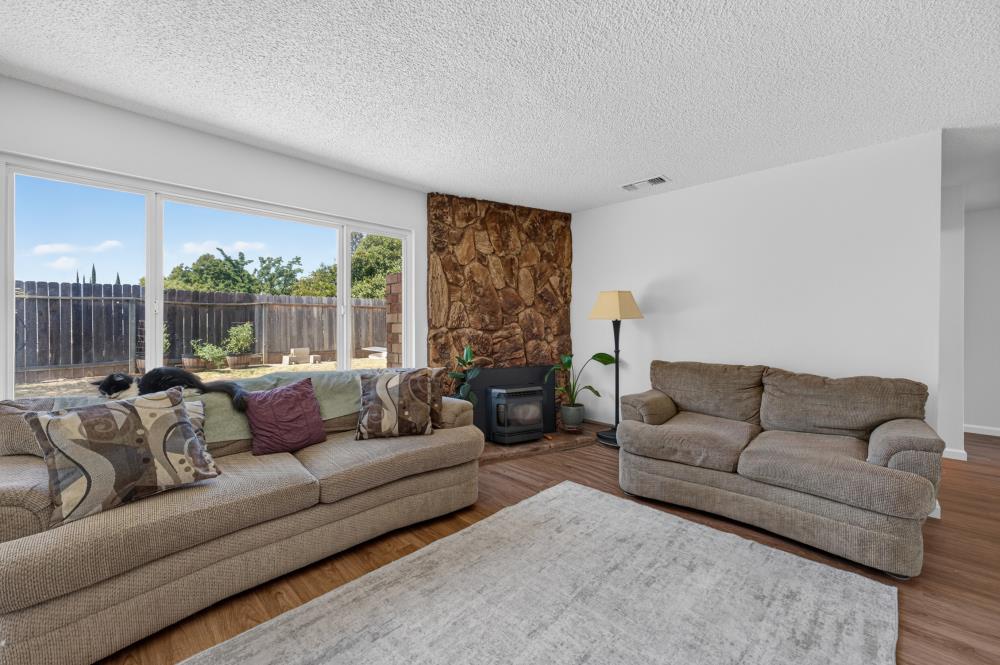 5645 Woodforest