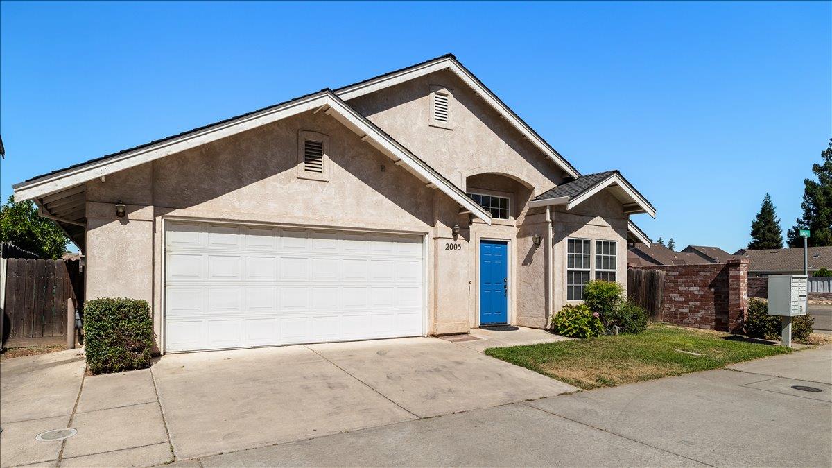 2005 Eagle Place