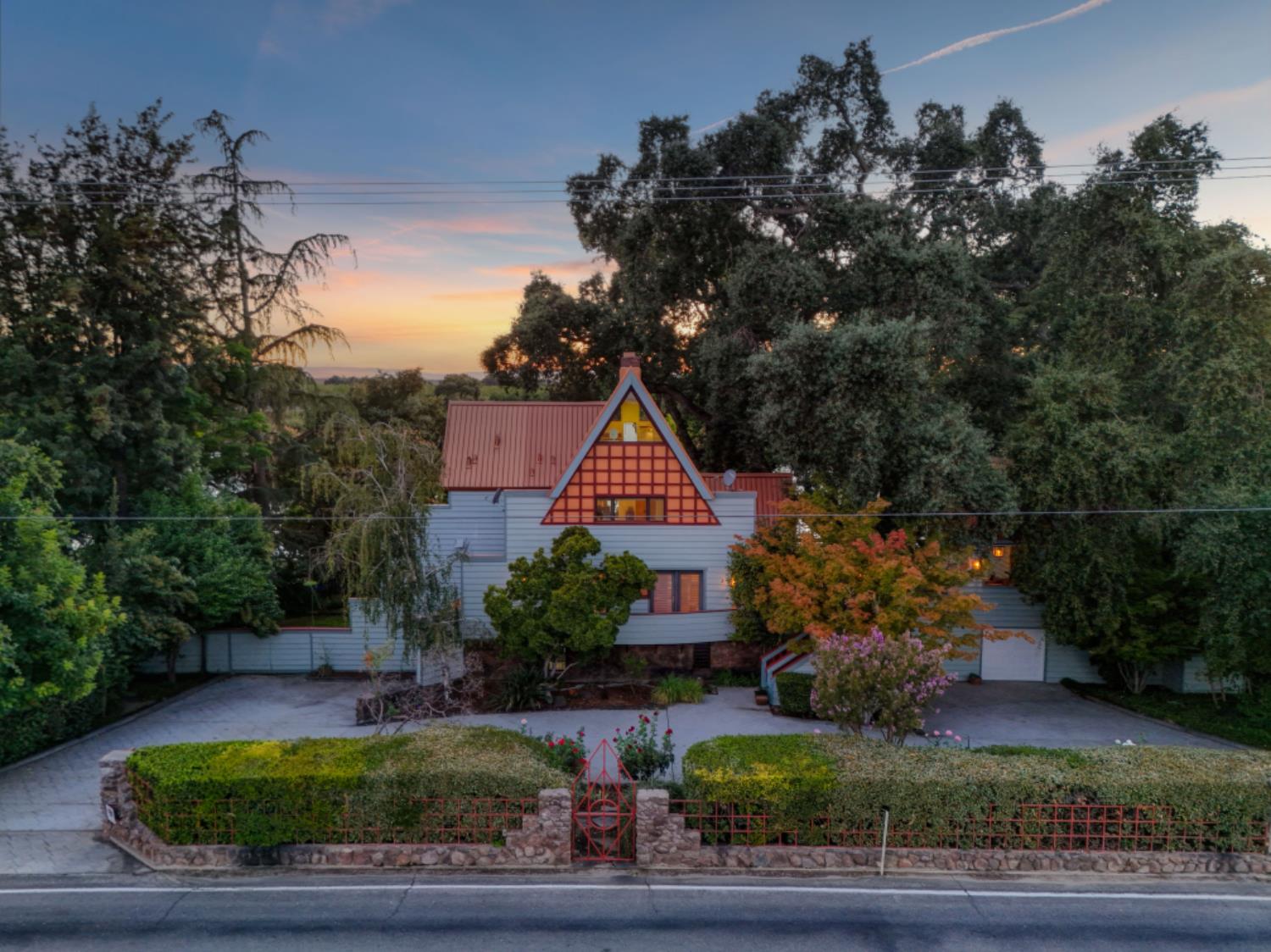 2851 Garden Highway