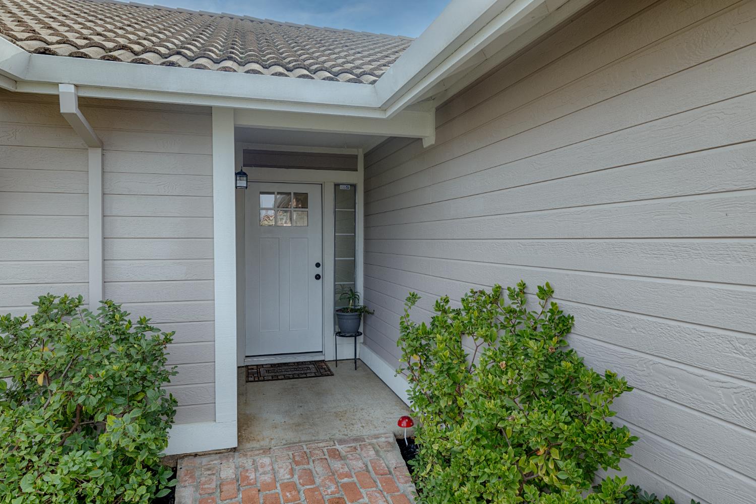 2420 Inverness Drive