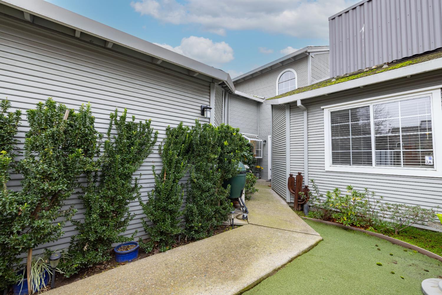 5833 Morgan Place 66