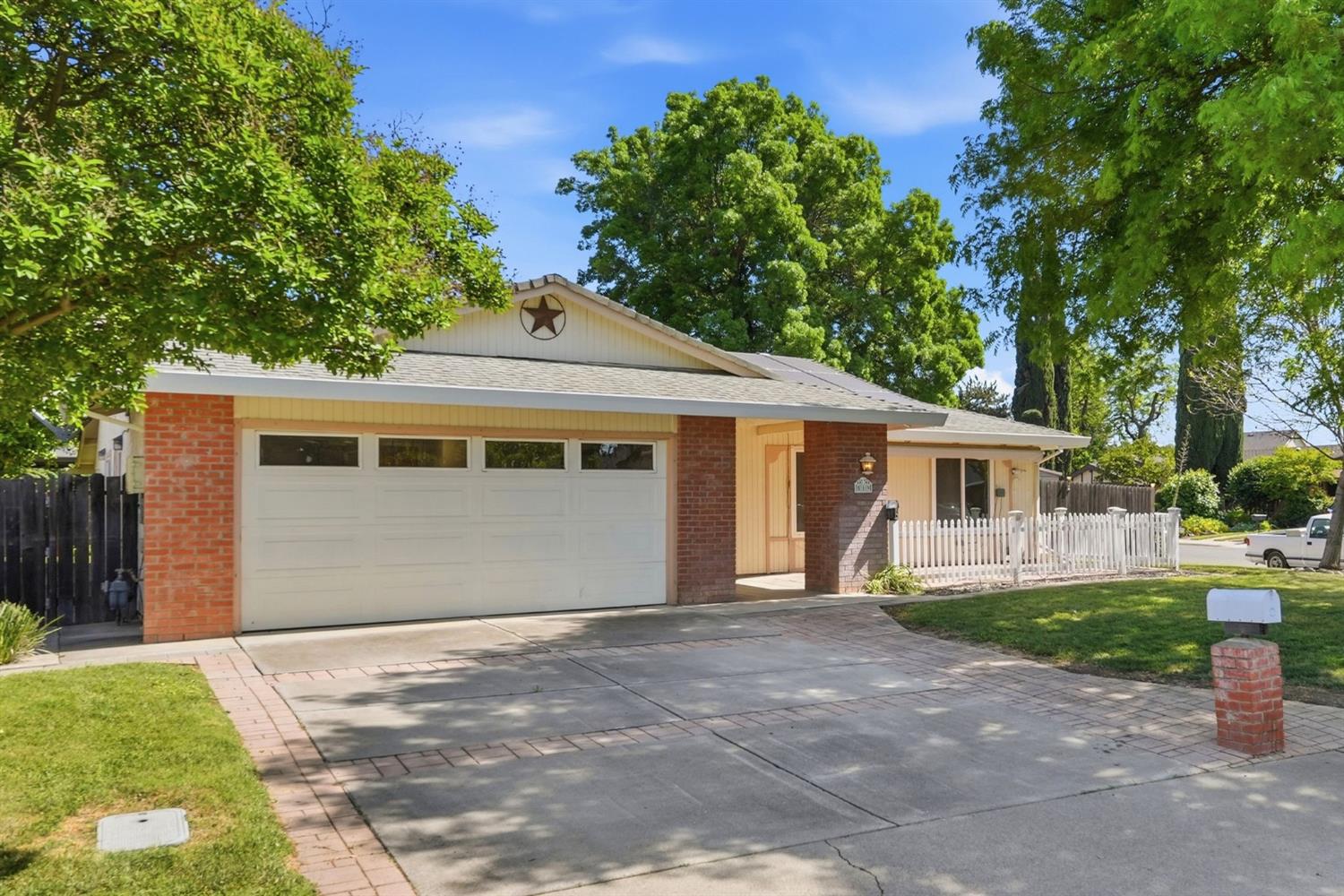 519 Cunningham Way