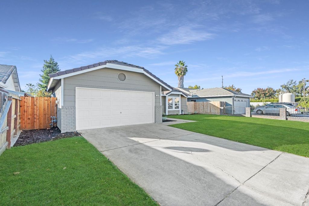 Photo of 1509 Boothe Road, Ceres, CA 95307 (MLS # 225143376)