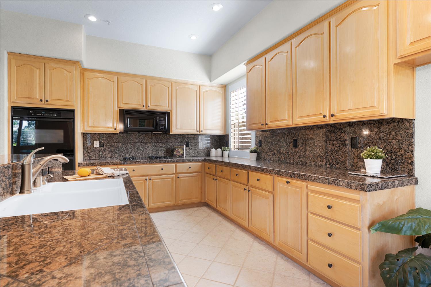 4728 Tenbury Lane