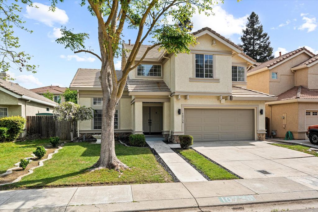 Photo of 10738 W Pleasant Valley Circle, Stockton, CA 95209 (MLS # 226034726)