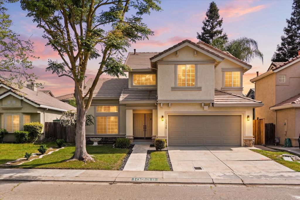 Photo of 10738 W Pleasant Valley Circle, Stockton, CA 95209 (MLS # 226034726)