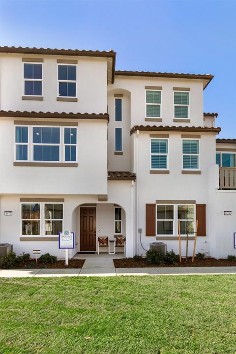 4476 Saone Walk, Sacramento, CA 95834 - MLS#: 225028663