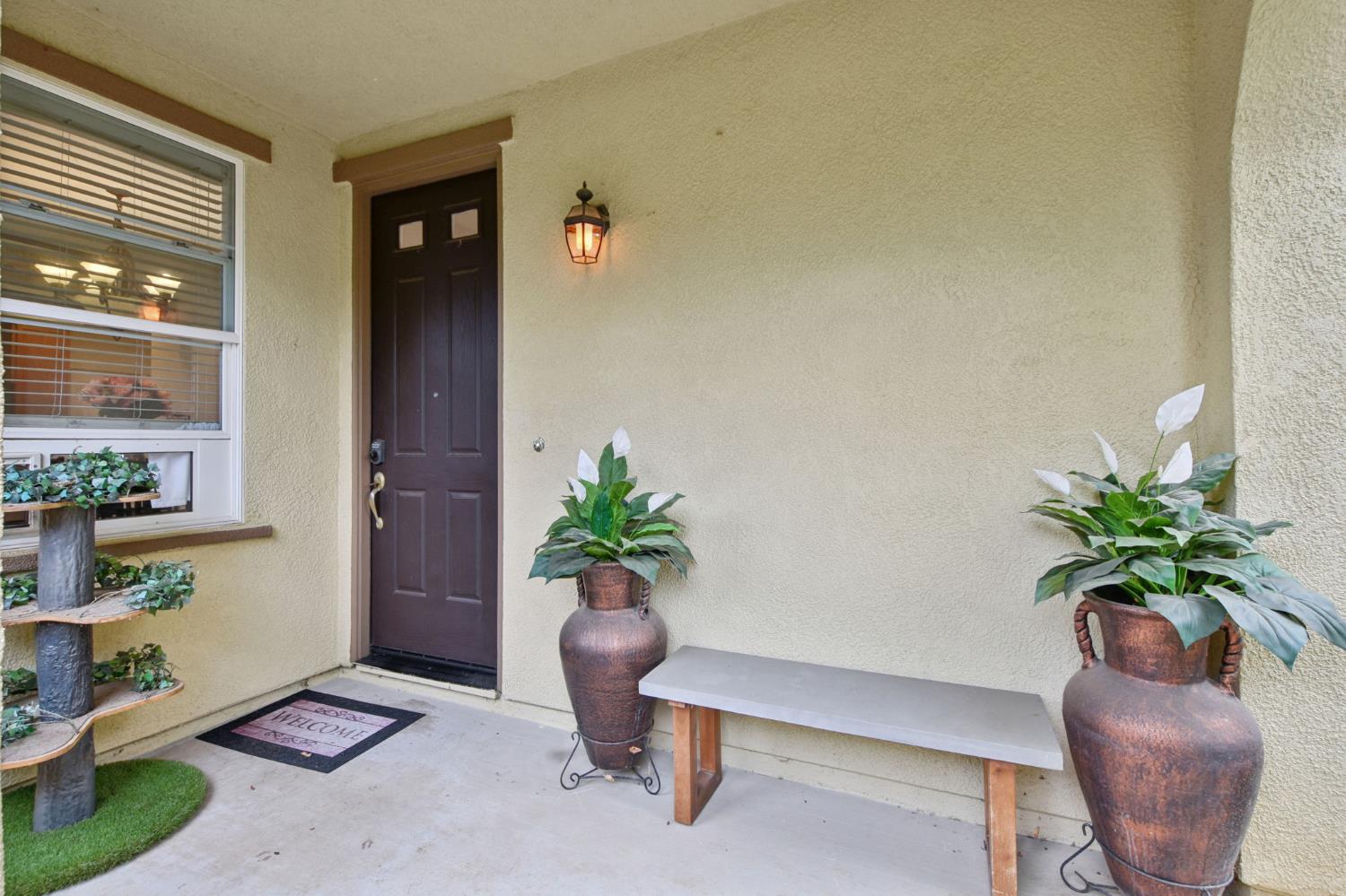 8464 Crystal Walk Circle