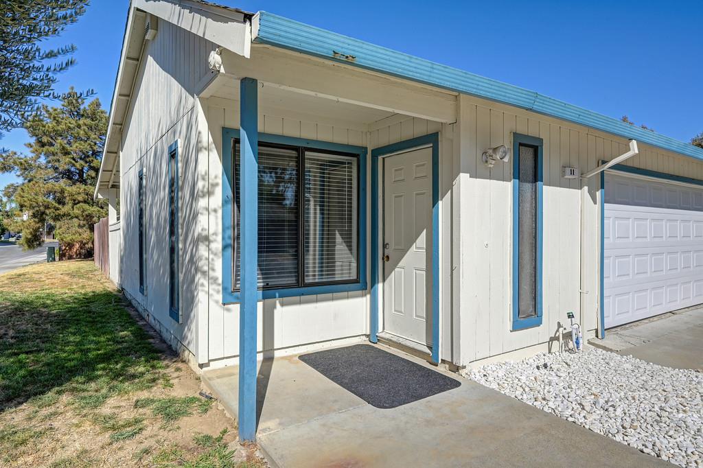 11 Kamson Court