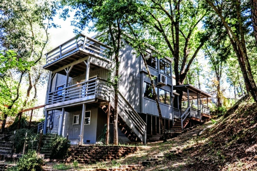 3233 Oriole Way