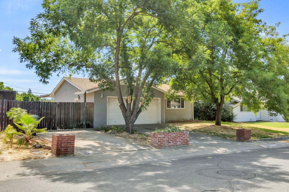 5548 Beauregard Way
