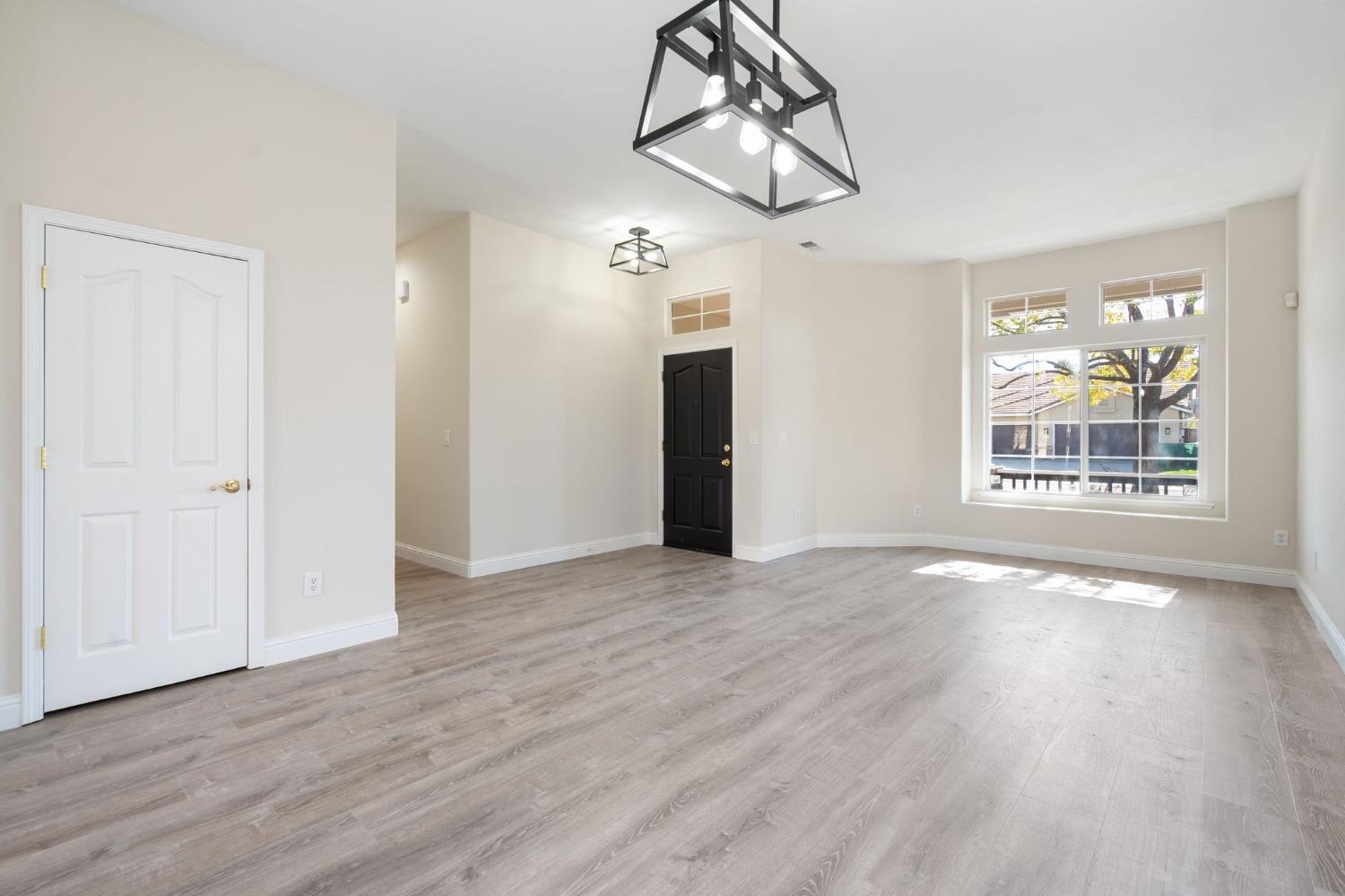 5405 Iron Point Court