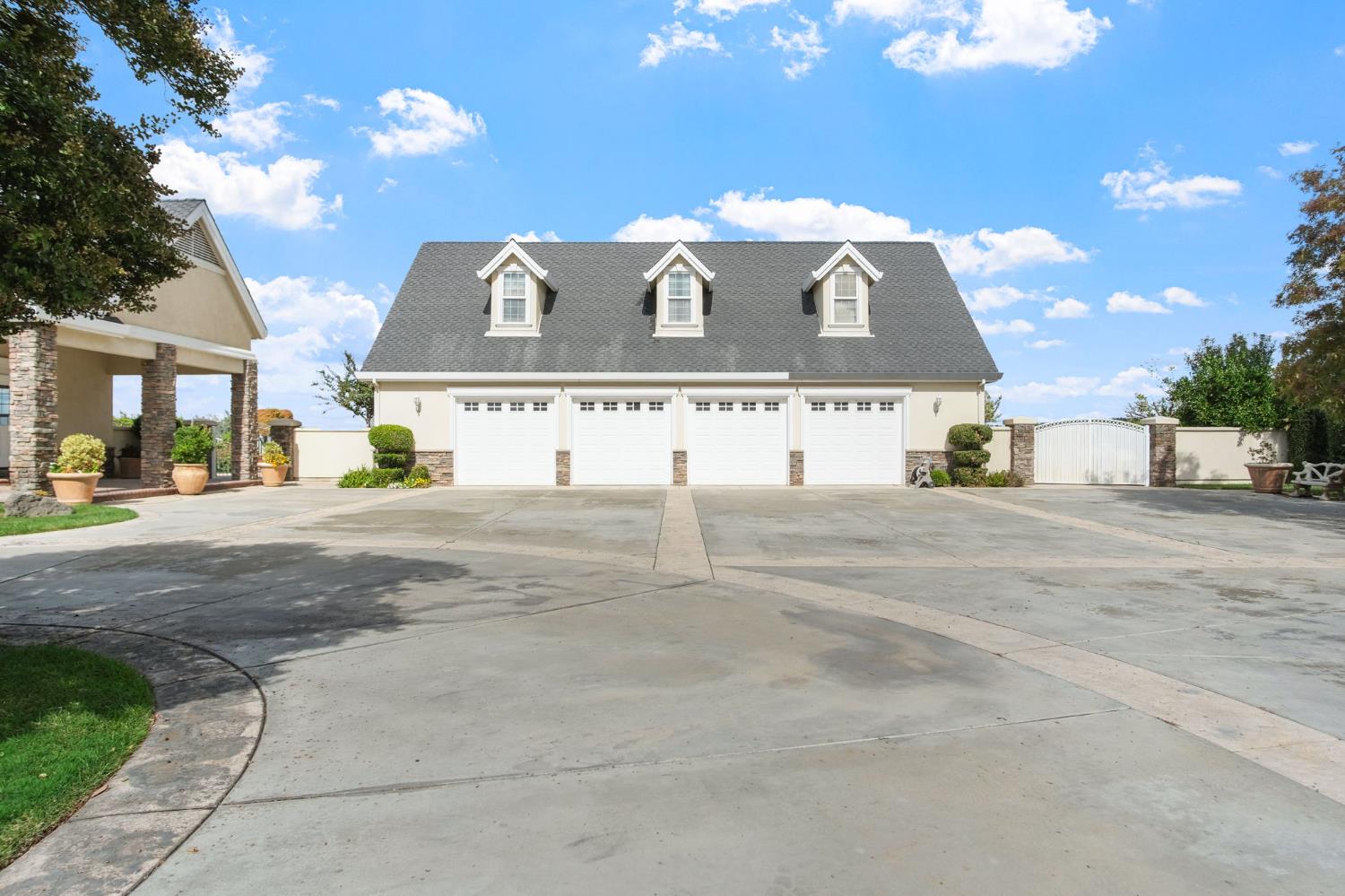 1477 Hidden Hills Road