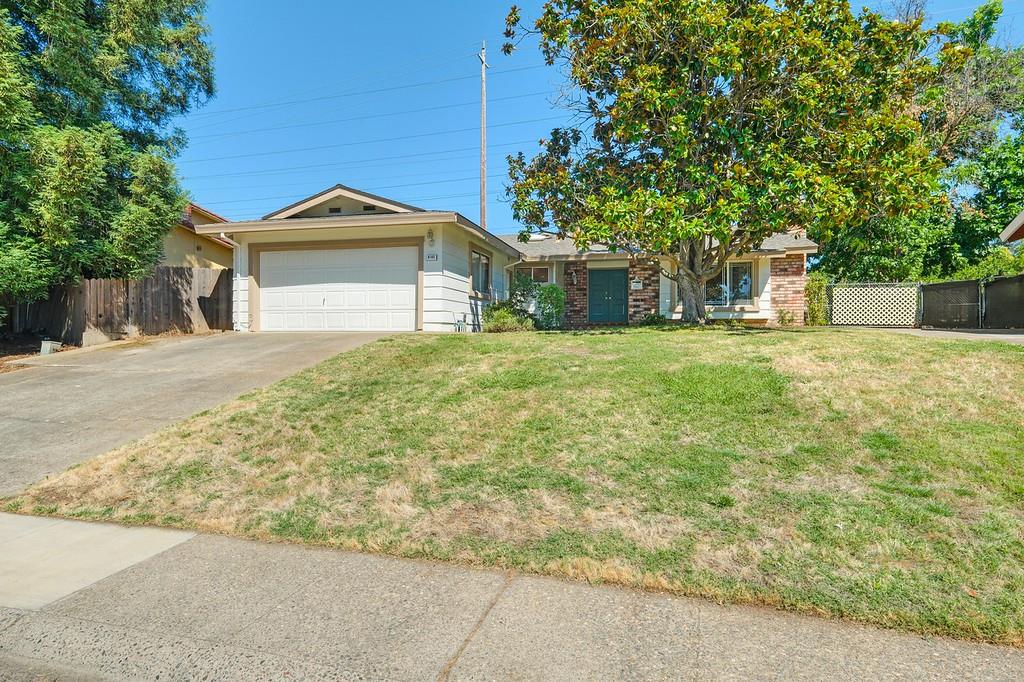8105 Highwood Way