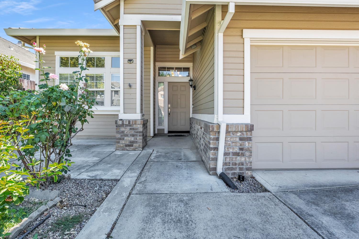 6524 Young Oak Court