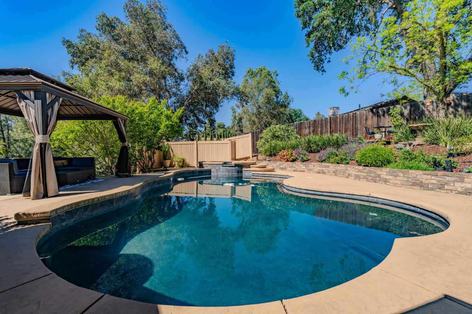 8866 Siegel Street