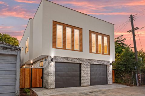 1014 Uptown Alley Sacramento CA 95818