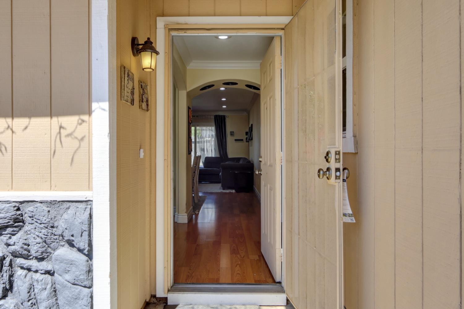3301 Glenmoor Drive