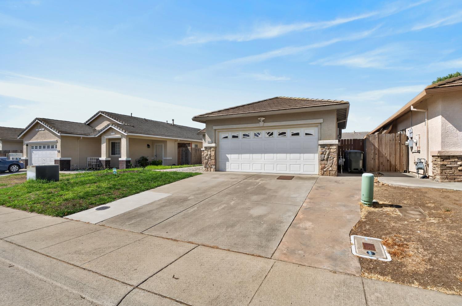 7912 Kelvedon Way