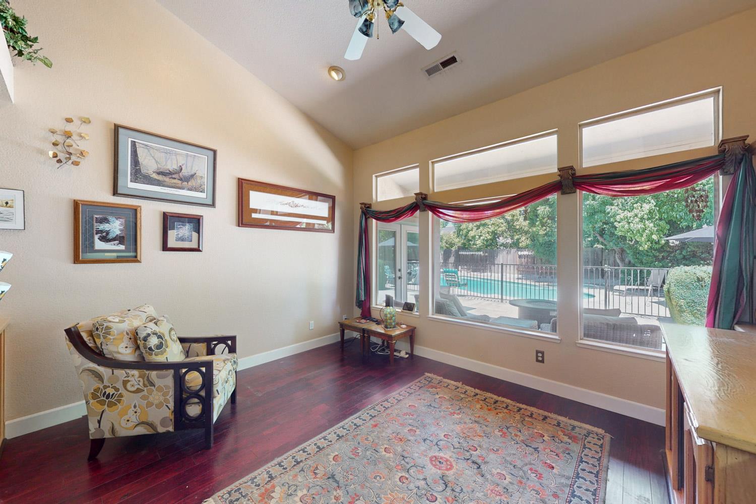 Yuba City, California 95993, United States, 4 Bedrooms Bedrooms, ,2 BathroomsBathrooms,Residential,Active,186867