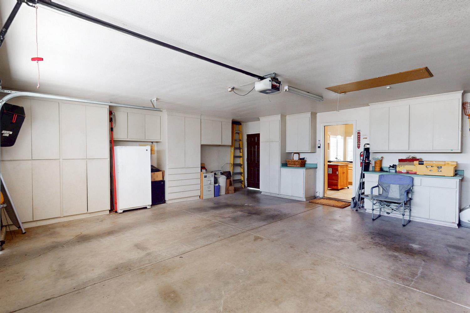 Yuba City, California 95993, United States, 4 Bedrooms Bedrooms, ,2 BathroomsBathrooms,Residential,Active,186867