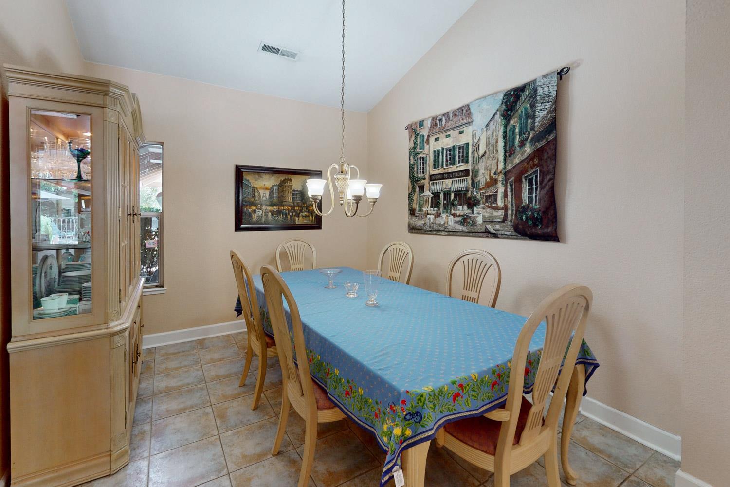 Yuba City, California 95993, United States, 4 Bedrooms Bedrooms, ,2 BathroomsBathrooms,Residential,Active,186867