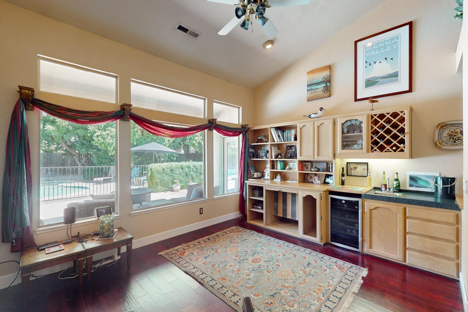 Yuba City, California 95993, United States, 4 Bedrooms Bedrooms, ,2 BathroomsBathrooms,Residential,Active,186867