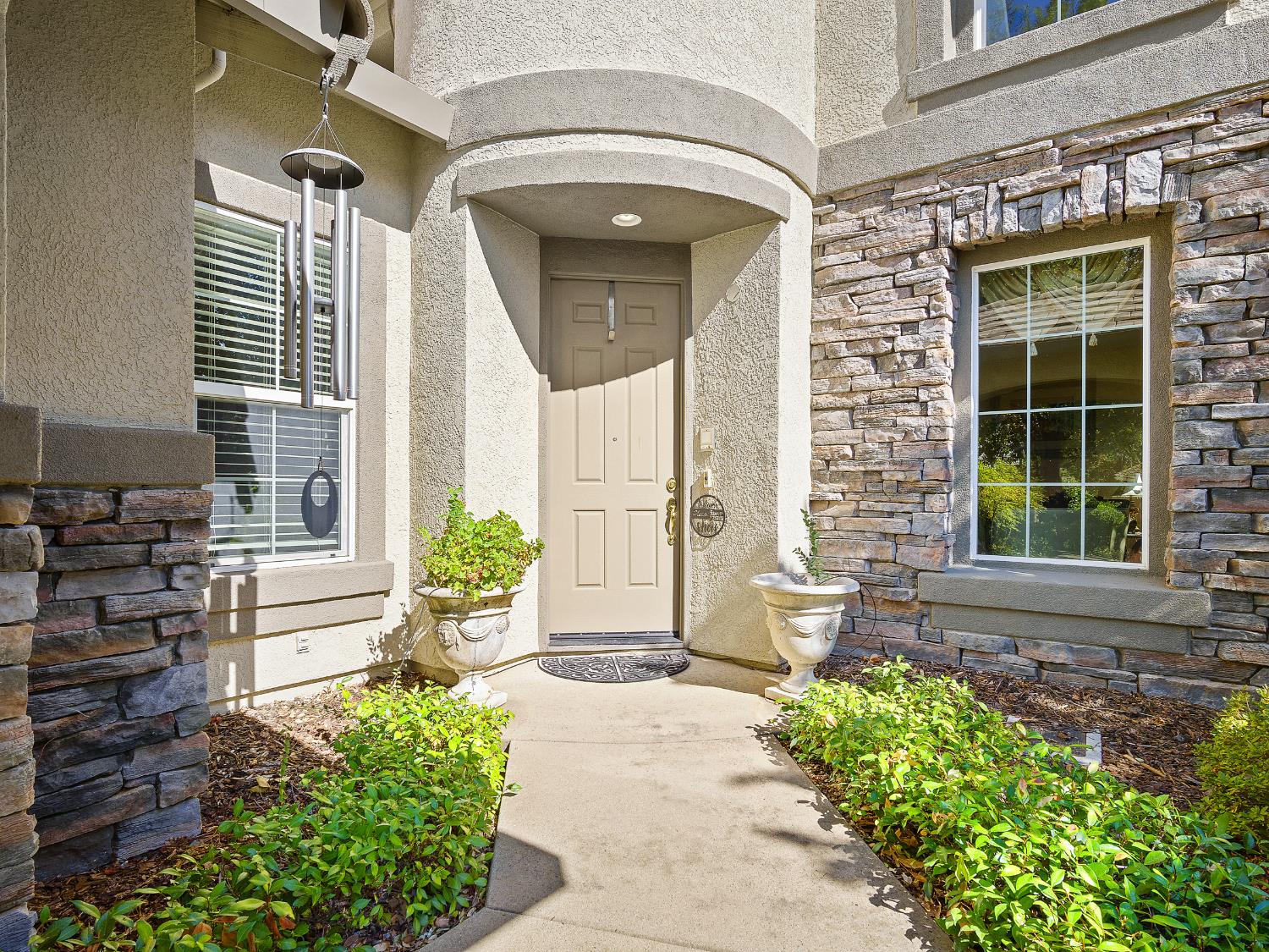 El Dorado Hills, California 95762, United States, 5 Bedrooms Bedrooms, ,5 BathroomsBathrooms,Residential,Active,208827