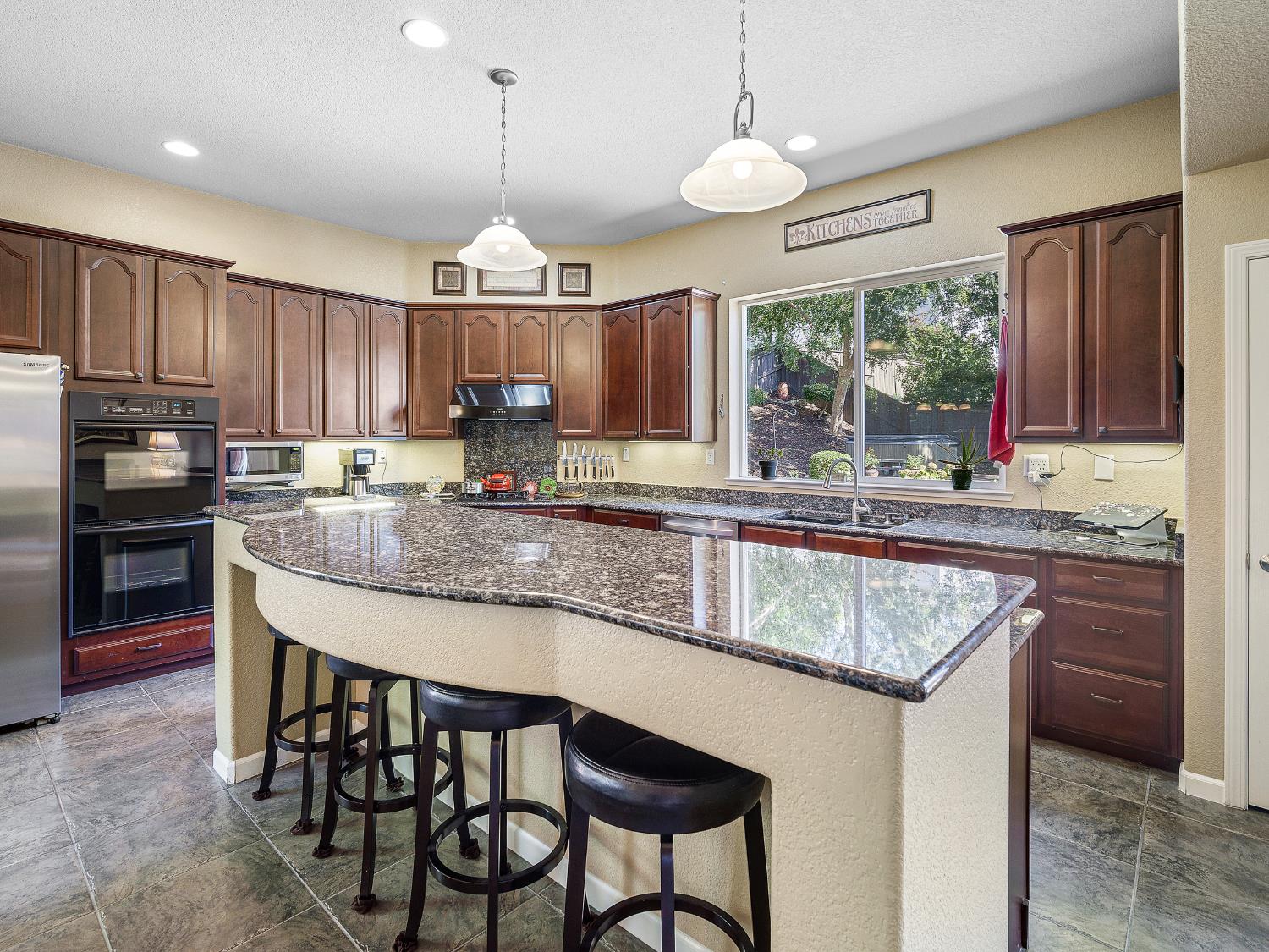 El Dorado Hills, California 95762, United States, 5 Bedrooms Bedrooms, ,5 BathroomsBathrooms,Residential,Active,208827