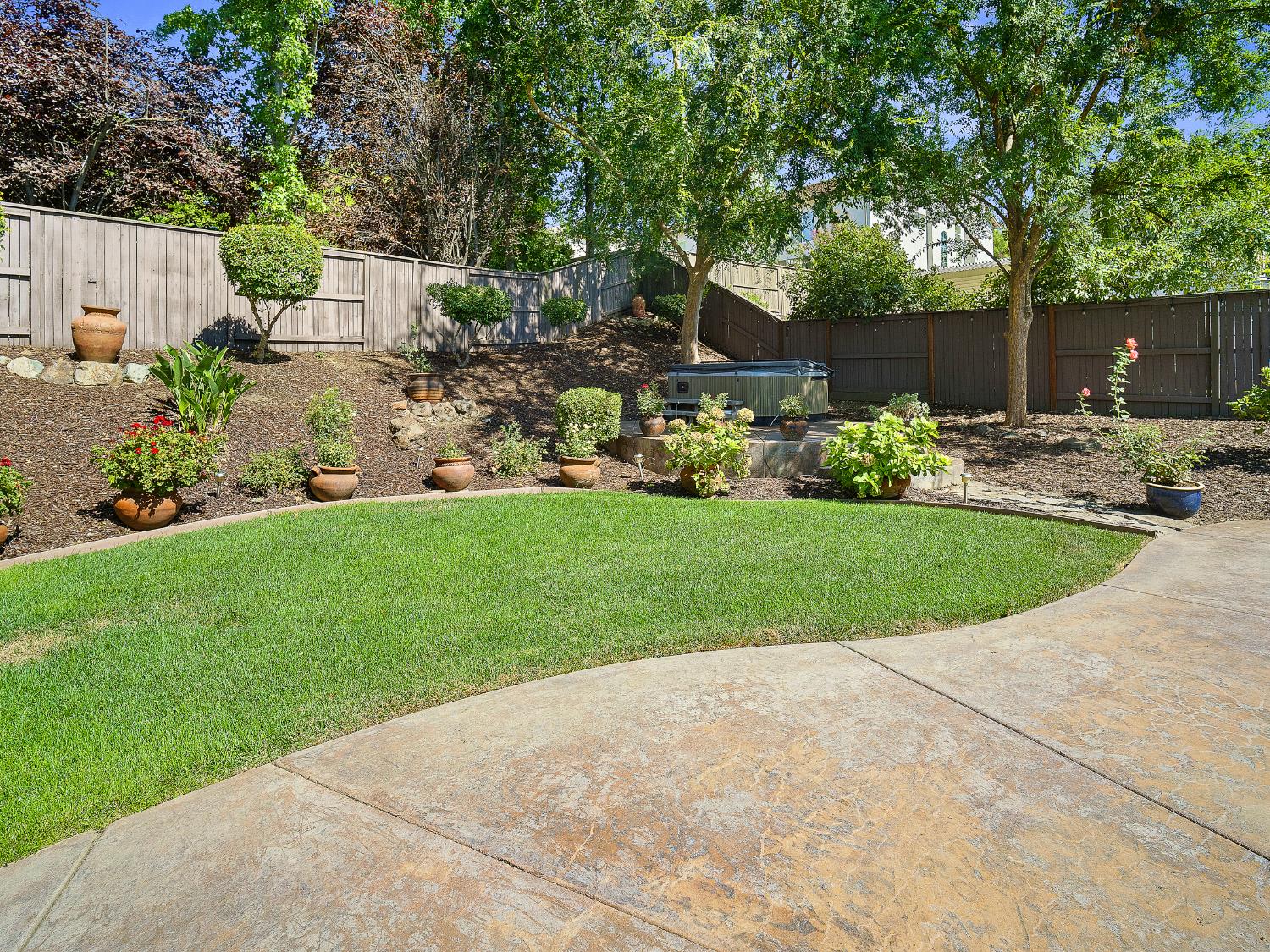 El Dorado Hills, California 95762, United States, 5 Bedrooms Bedrooms, ,5 BathroomsBathrooms,Residential,Active,208827