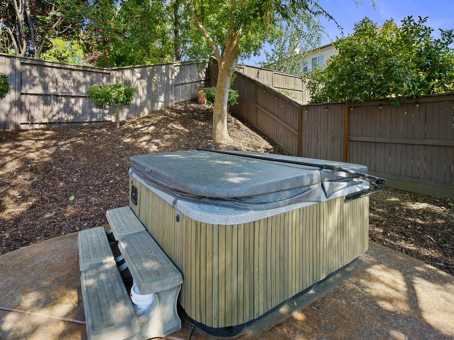 El Dorado Hills, California 95762, United States, 5 Bedrooms Bedrooms, ,5 BathroomsBathrooms,Residential,Active,208827