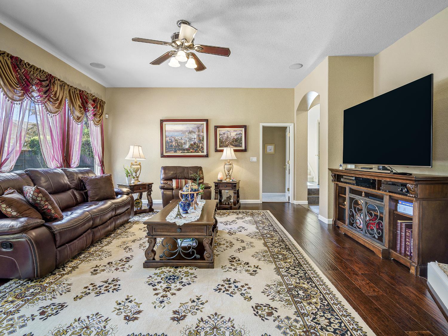 El Dorado Hills, California 95762, United States, 5 Bedrooms Bedrooms, ,5 BathroomsBathrooms,Residential,Active,208827