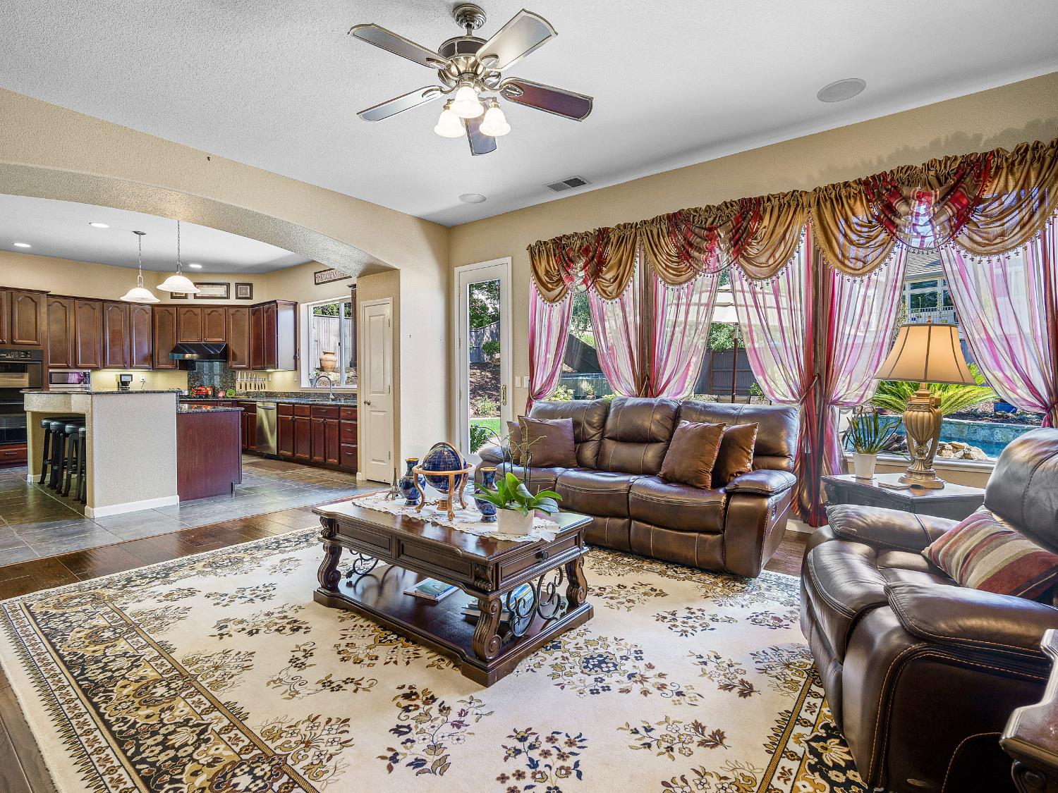 El Dorado Hills, California 95762, United States, 5 Bedrooms Bedrooms, ,5 BathroomsBathrooms,Residential,Active,208827