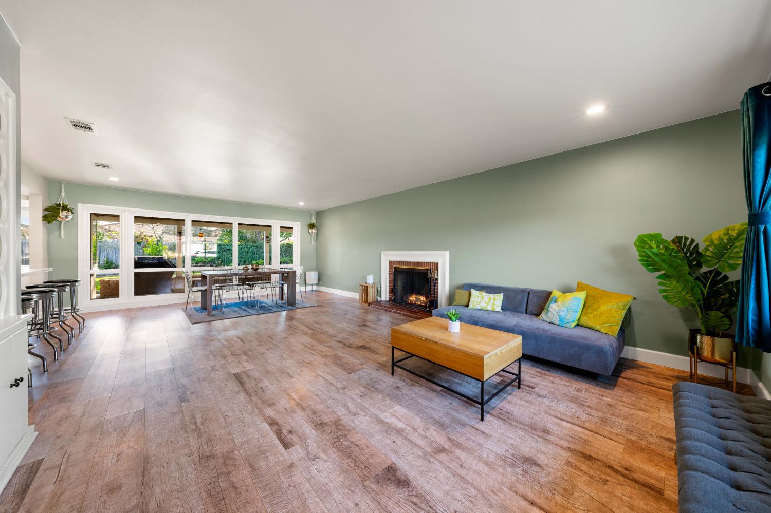 3220 Ben Lomond Drive