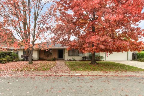 2964 Marco Way Carmichael CA 95608