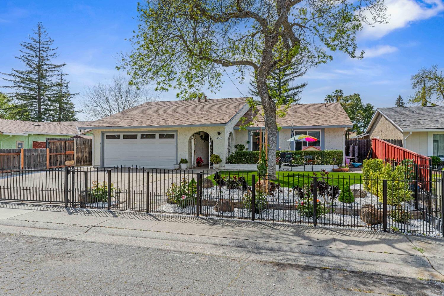 4016 Ashgrove Way