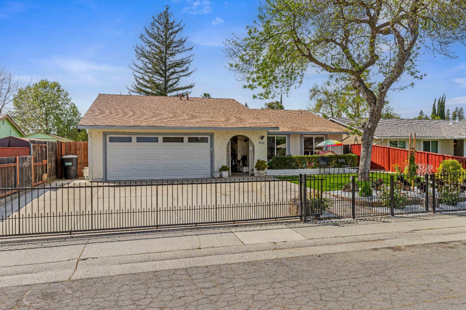 4016 Ashgrove Way